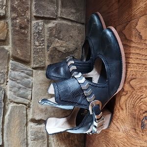 Freebird Blade Booties Blue Size 9